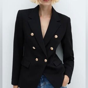 Cinched blazer with Gold buttons